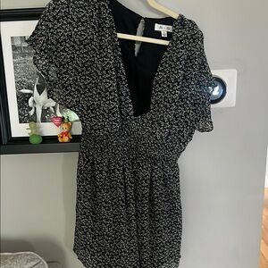 She + Sky Romper Black and White Plunge Neck Flutter Sleeve